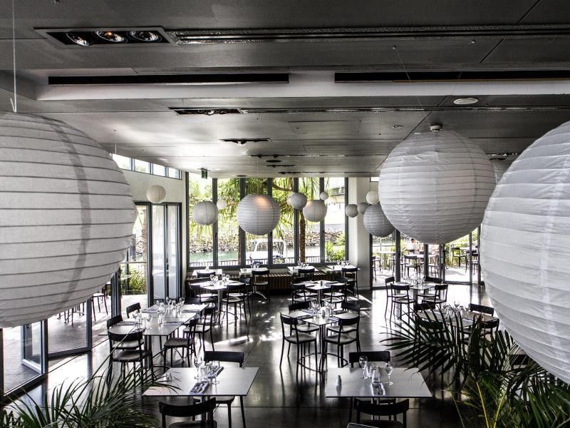 페퍼스 블루 온 블루 리조트 마그네틱 아일랜드 넬리베이 외부 사진 Interior of the restaurant